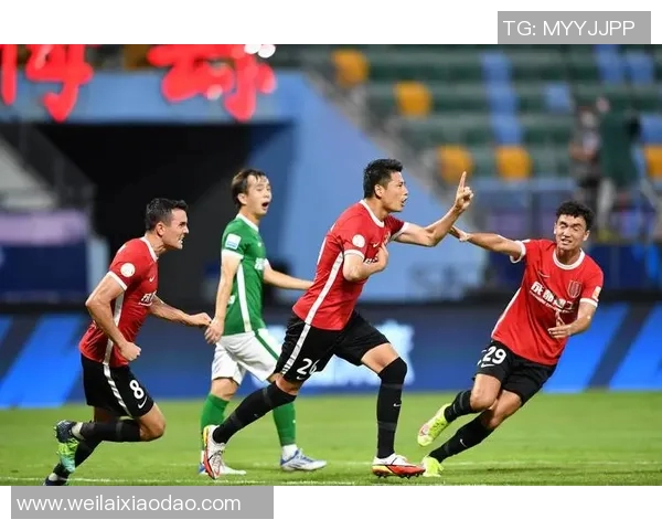 成都足球队荣登全国足球耐力排行榜第一名引发热议