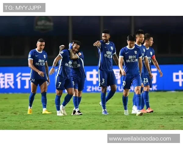 上海羽毛球队强势领跑联赛积分榜以55分稳居第一位置 上海羽毛球队强势领跑联赛积分榜以55分稳居第一位置